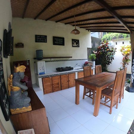 Honey Home Stay Canggu  Exterior photo
