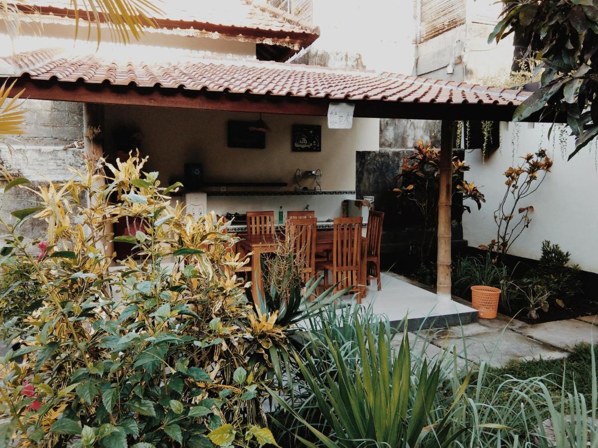 Honey Home Stay Canggu  Exterior photo