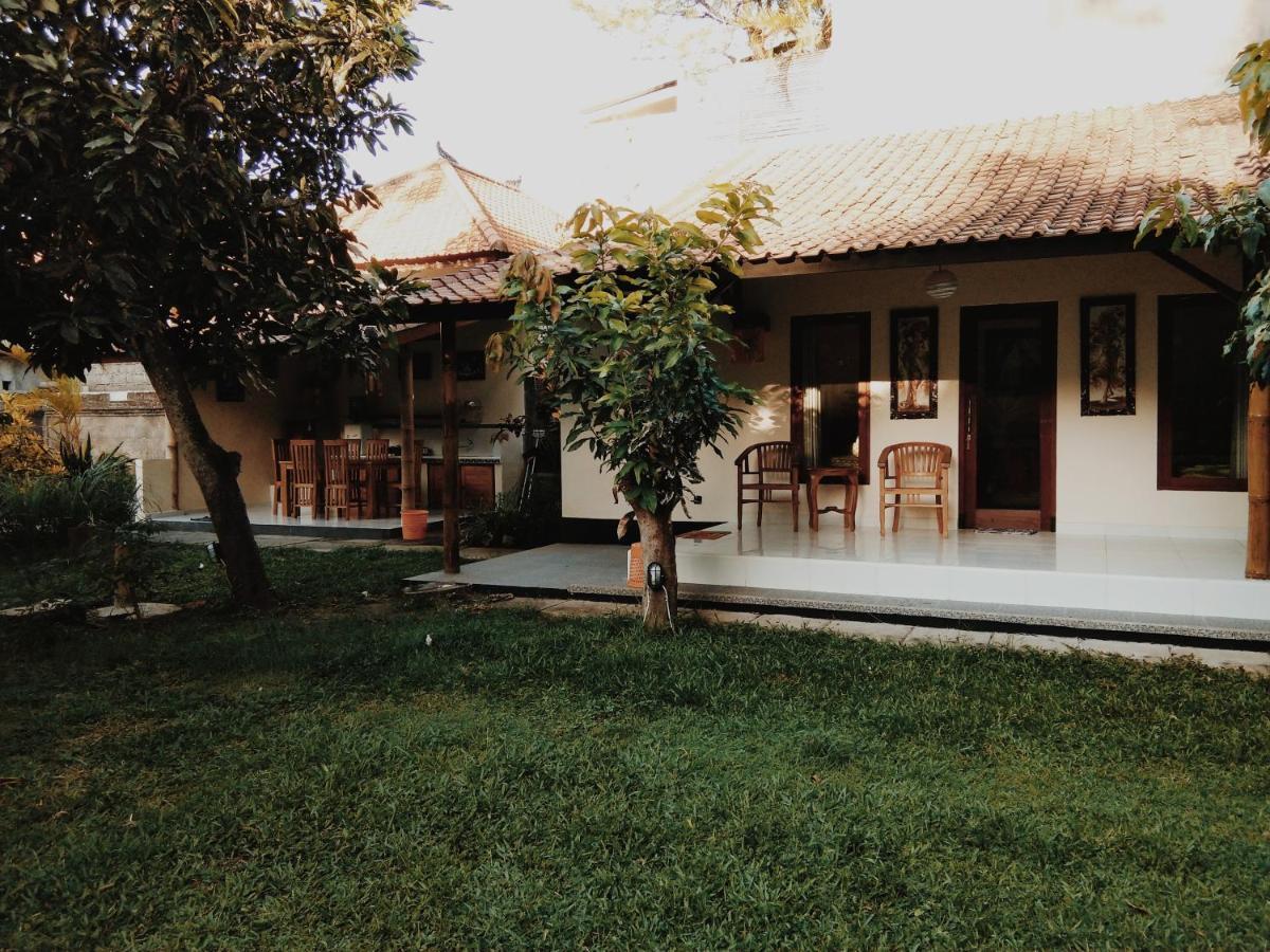 Honey Home Stay Canggu  Exterior photo